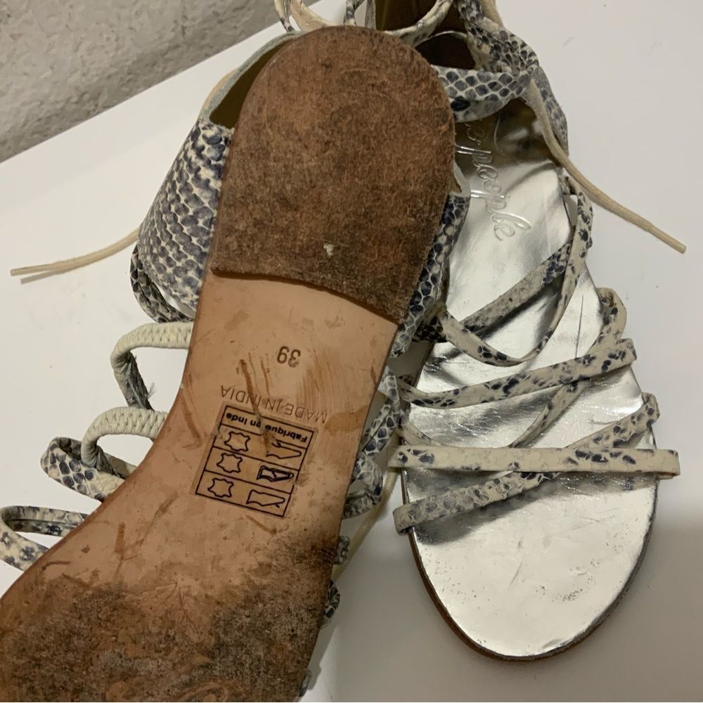 Free People Snakeprint gladiator sandals size 39 lace up strappy - Picture 8 of 10